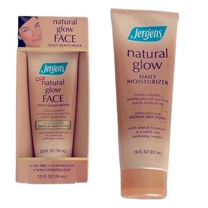 JERGENS Natural Glow Sunless Self-Tanning Moisturizing Lotion Face Moisturizer
